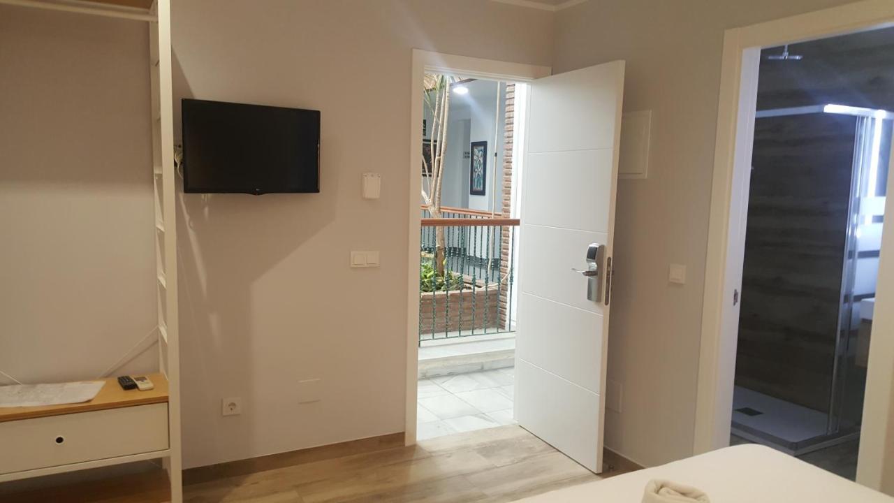 Hostal La Ermita Nerja Luaran gambar