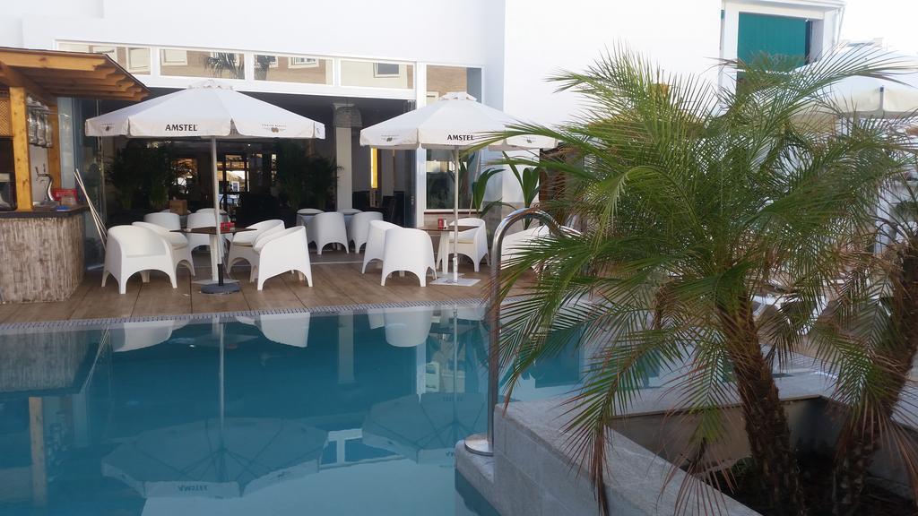 Hostal La Ermita Nerja Luaran gambar
